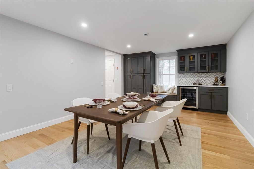 Dining room, Interior, Recessed Lighting, Wood Texture Flooring