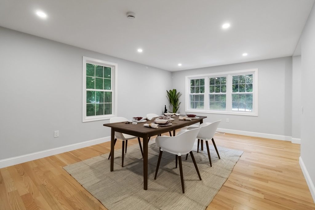 Dining room, Interior, Recessed Lighting, Wood Texture Flooring