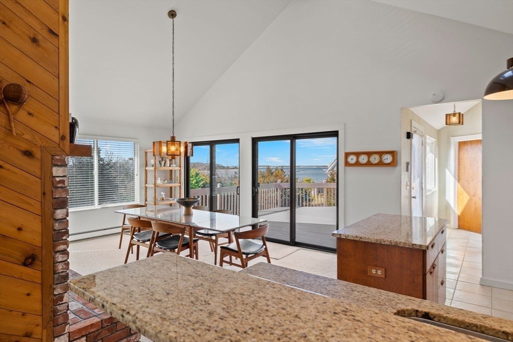 Chandelier, Dining room, Interior, Pendant Lights, Water