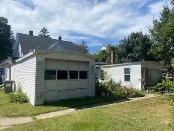 Backyard, Detached Garage, Exterior