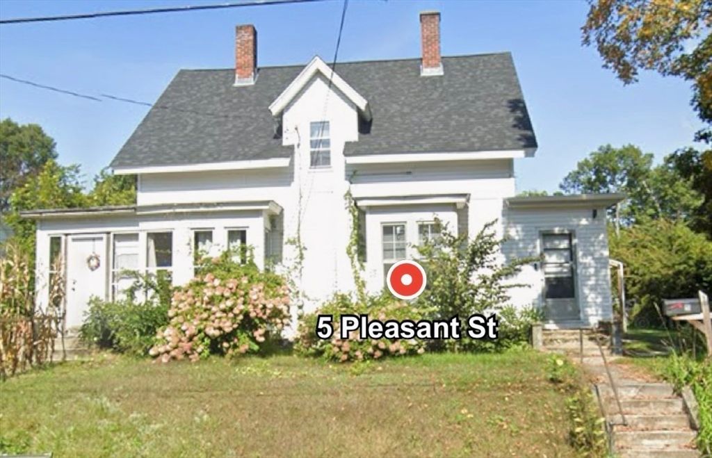Exterior, Facade, Cape Cod