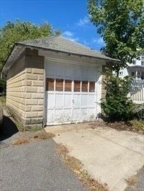 Detached Garage, Exterior