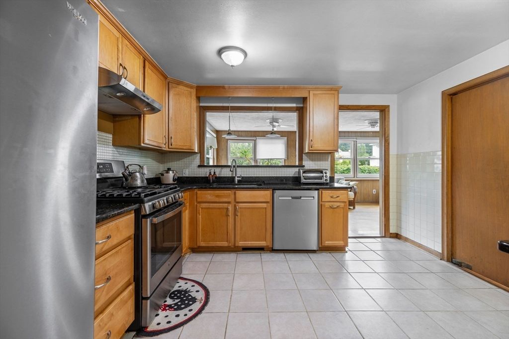 Interior, Kitchen