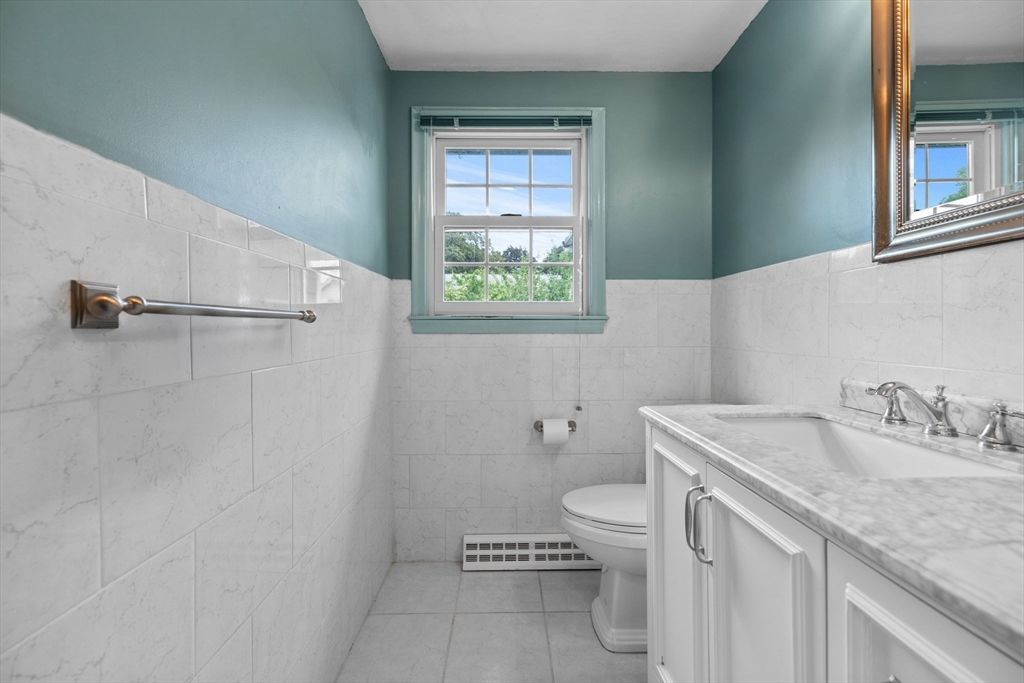 Bathroom, Interior, Marble Walls