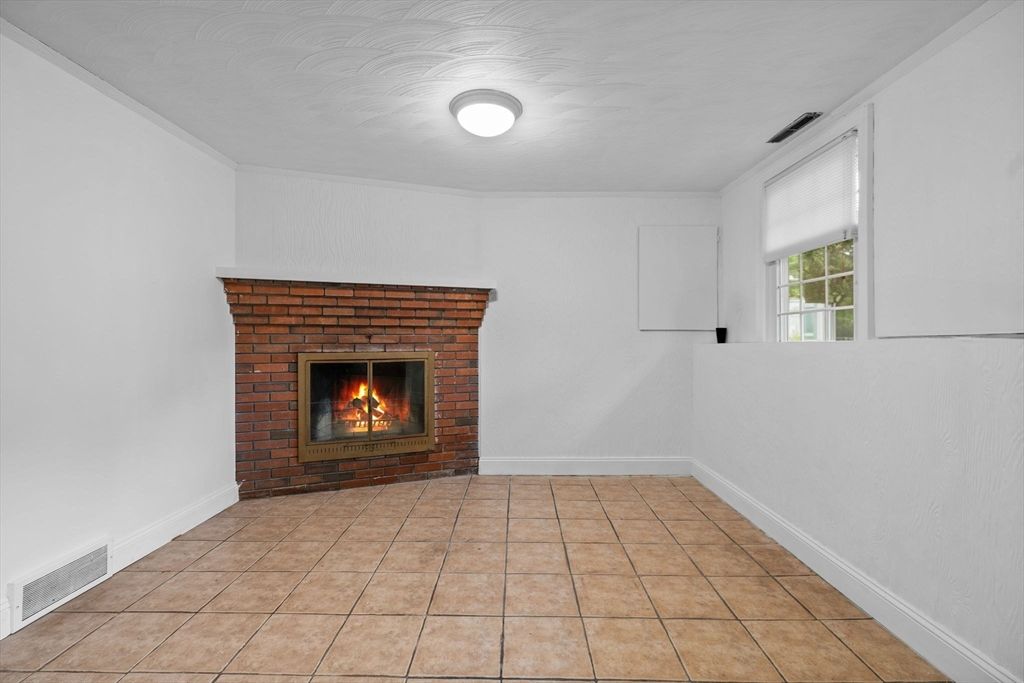 Empty room, Fireplace, Interior