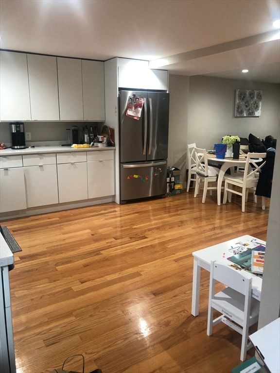 Dining room, Interior, Kitchen, Recessed Lighting, Wood Texture Flooring