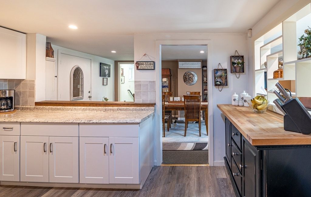 Dining room, Interior, Kitchen, Recessed Lighting, Wood Texture Flooring