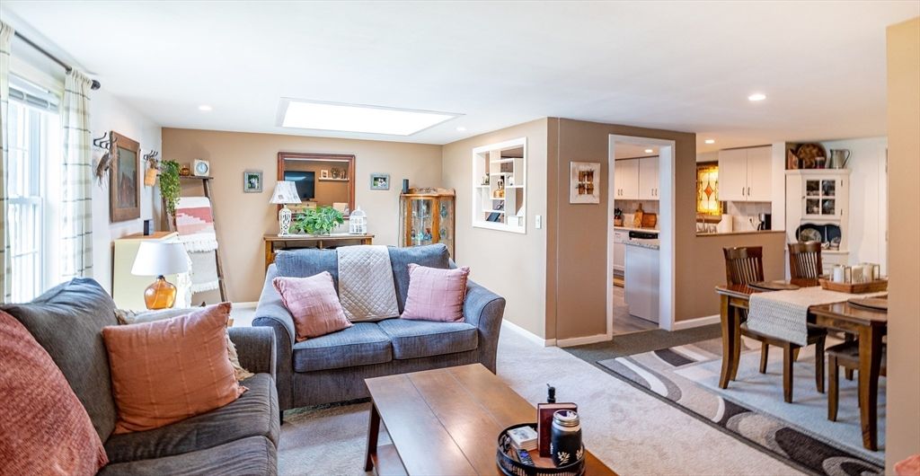 Dining room, Interior, Kitchen, Living room, Pendant Lights, Recessed Lighting