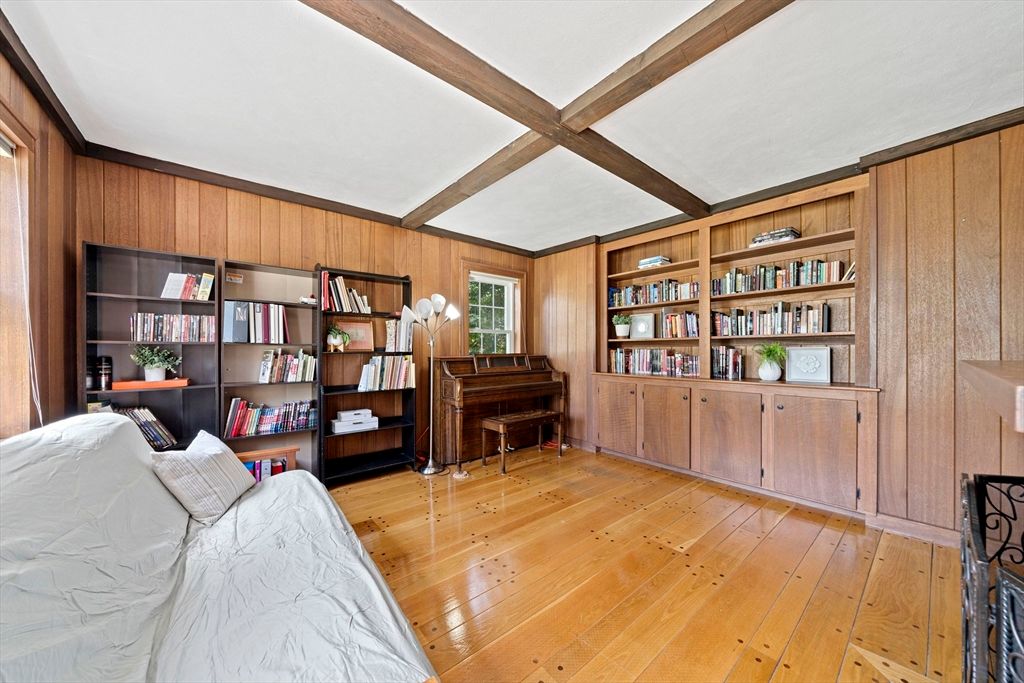 Bedroom, Interior, Piano, Wooden Beams, Wood Texture Flooring, Wooden Walls