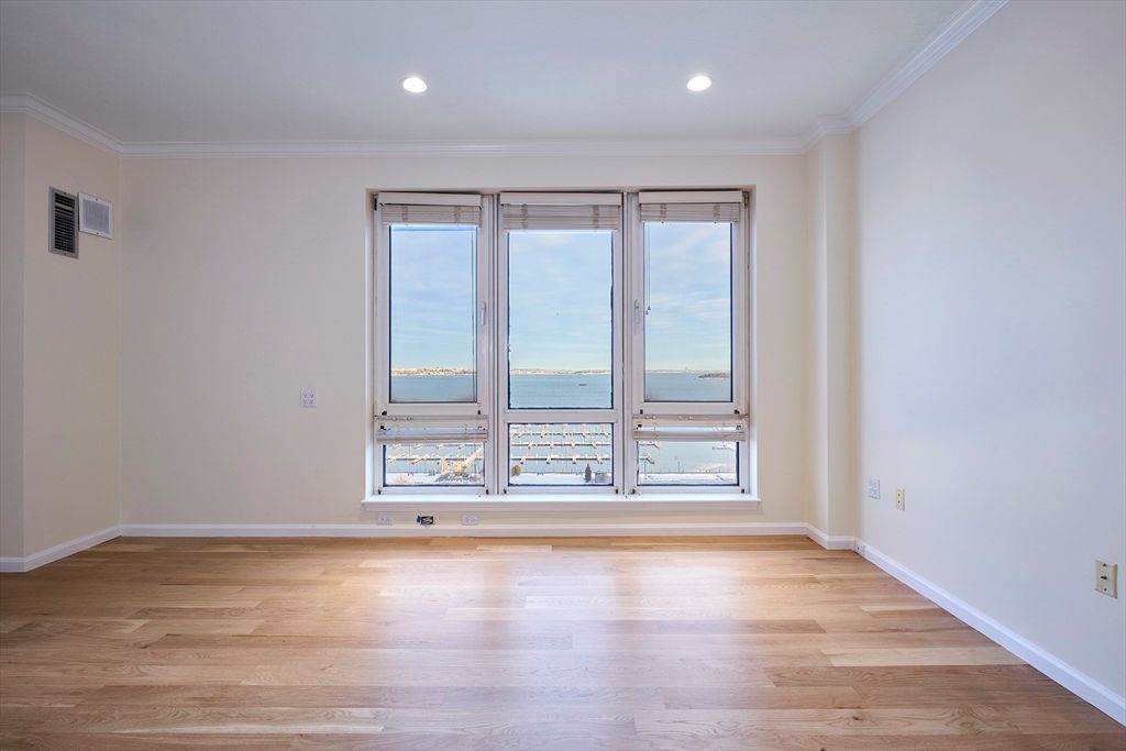 Empty room, Interior, Recessed Lighting, Water, Wood Texture Flooring