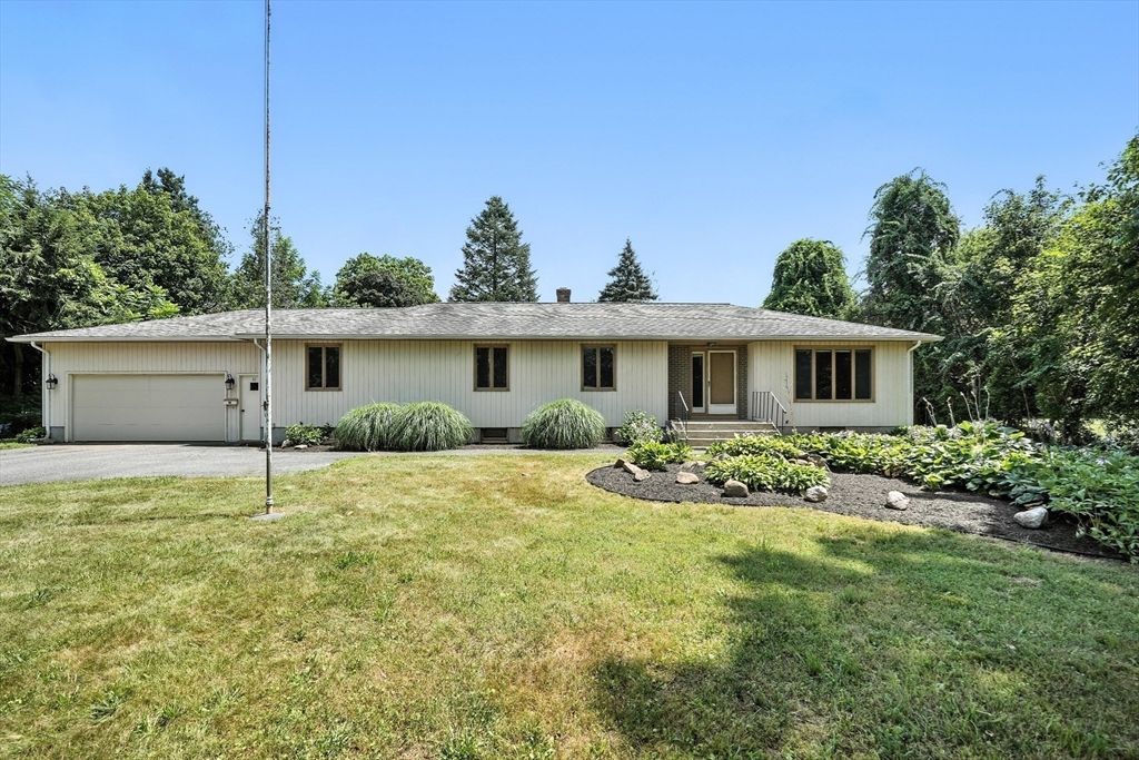Attached, Backyard, Exterior, Facade, Ranch