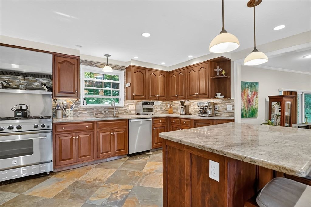 Interior, Kitchen, Pendant Lights, Recessed Lighting, Stainless Steel Appliances