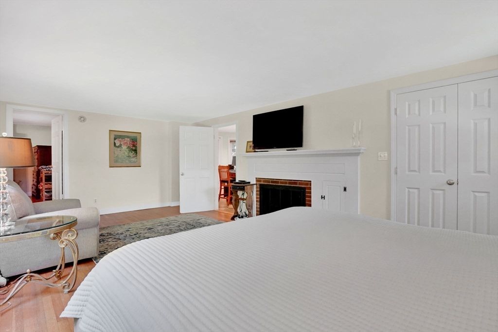 Bedroom, Fireplace, Interior, Wood Texture Flooring
