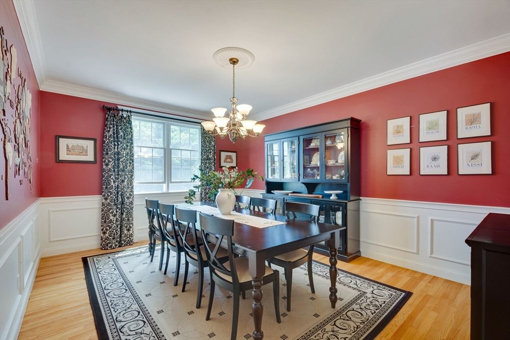 Chandelier, Dining room, Interior, Wood Texture Flooring