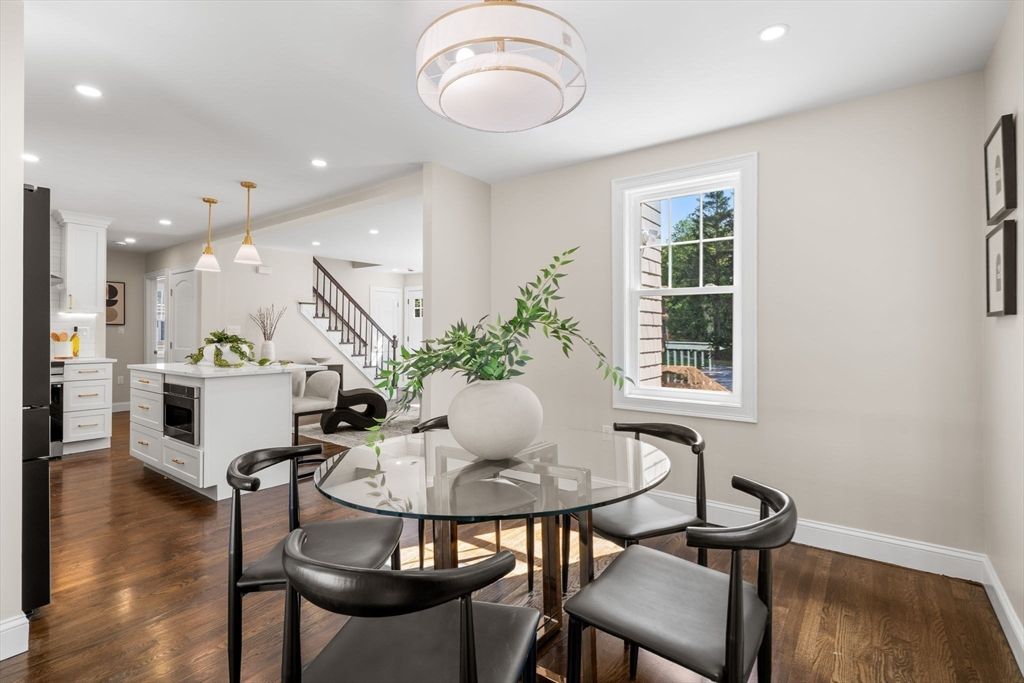 Dining room, Interior, Kitchen, Pendant Lights, Recessed Lighting, Wood Texture Flooring