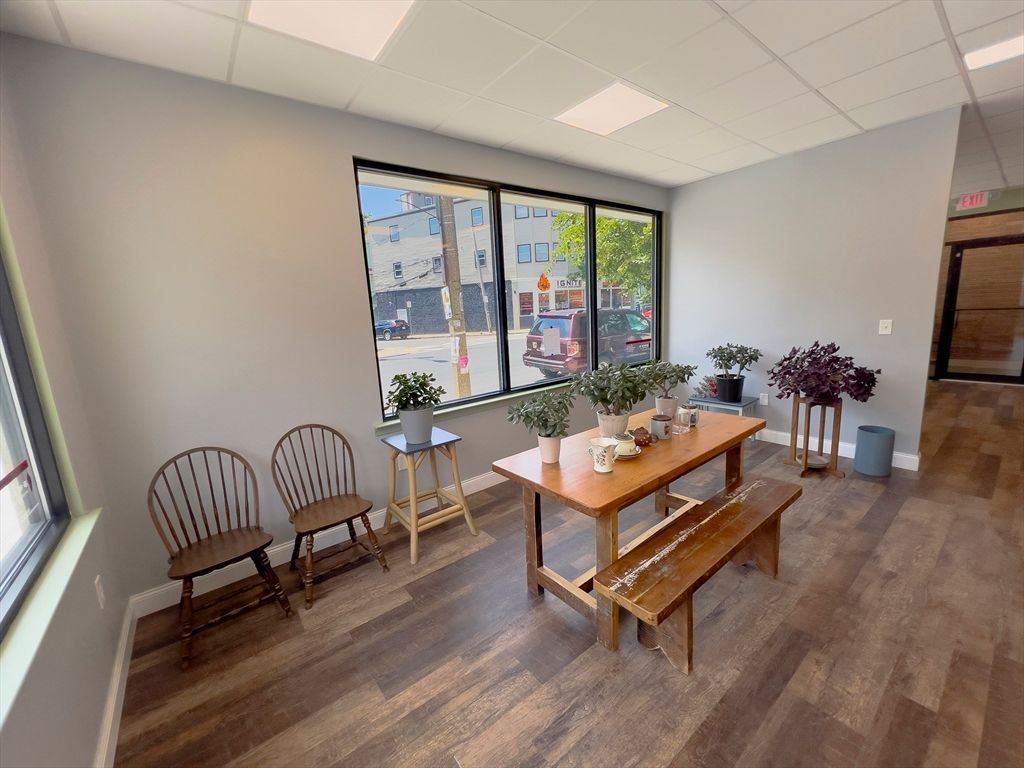 Dining room, Interior, Wood Texture Flooring