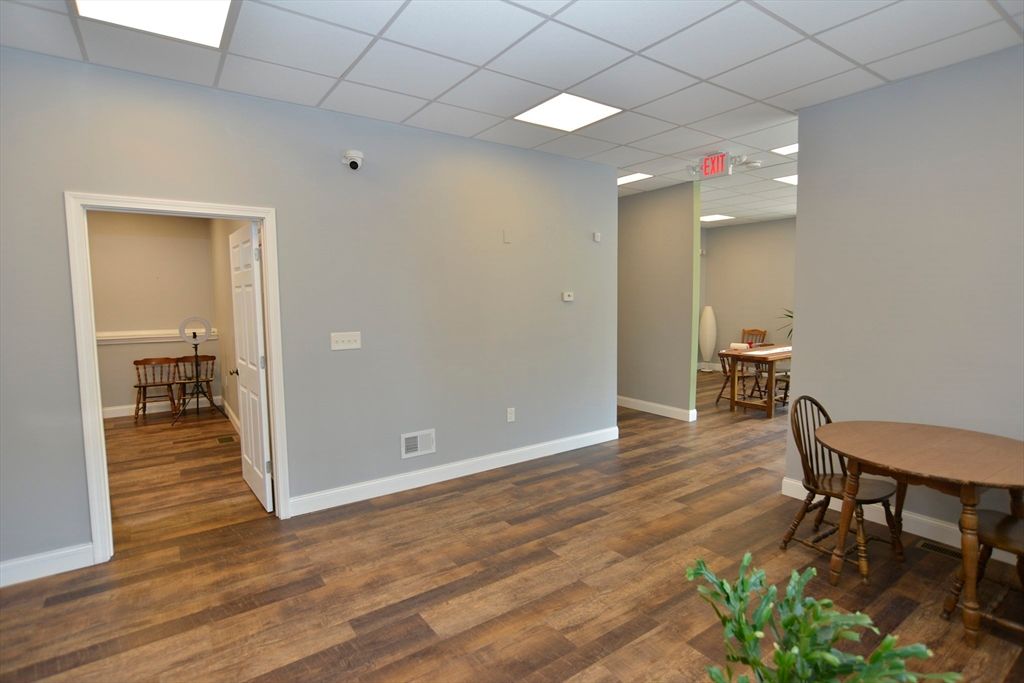 Dining room, Interior, Recessed Lighting, Wood Texture Flooring