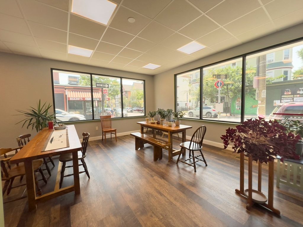 Dining room, Interior, Wood Texture Flooring
