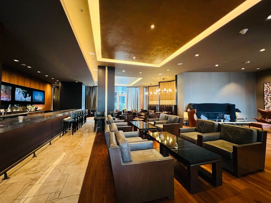 Dining room, Interior, Living room, Pendant Lights, Recessed Lighting, Wood Texture Flooring