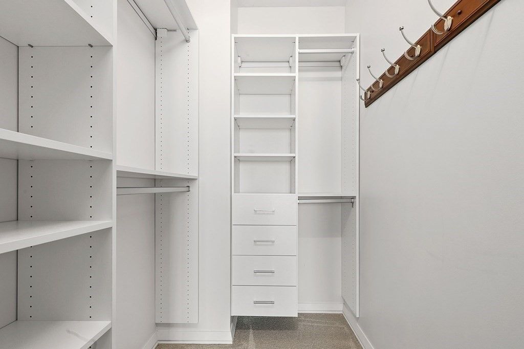 Interior, Walk-in Closets