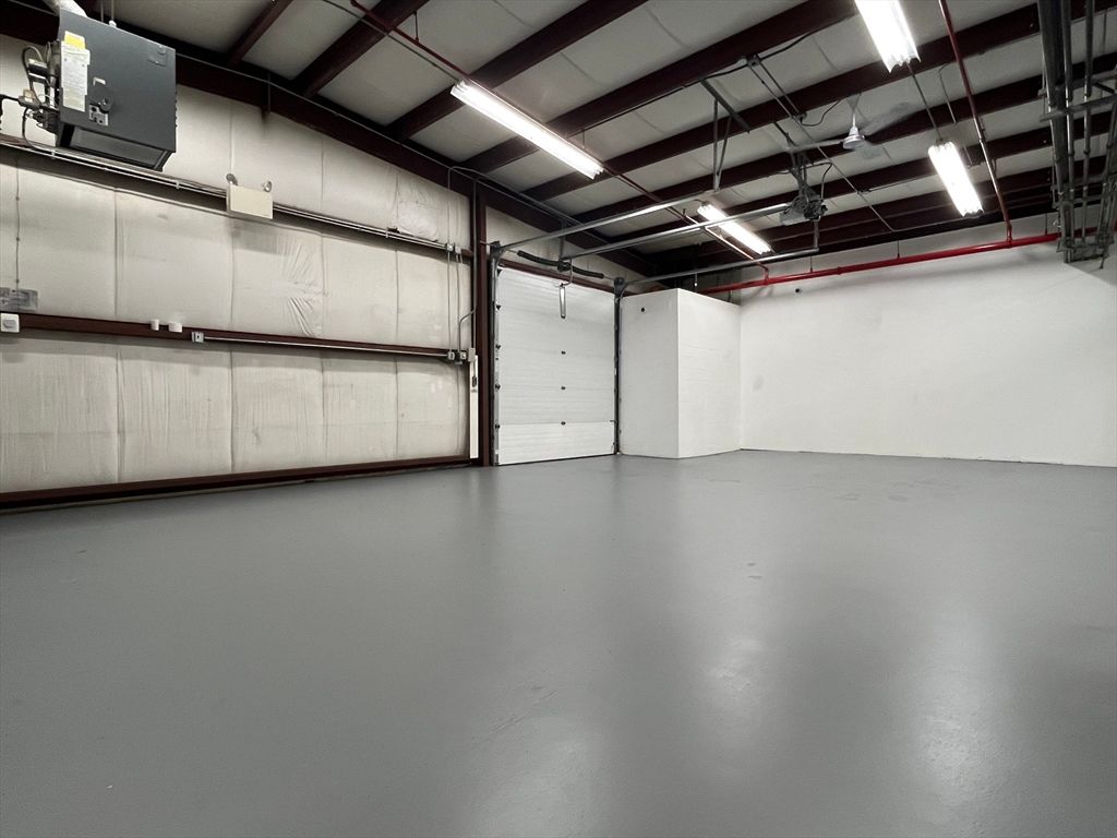 Garage, Interior