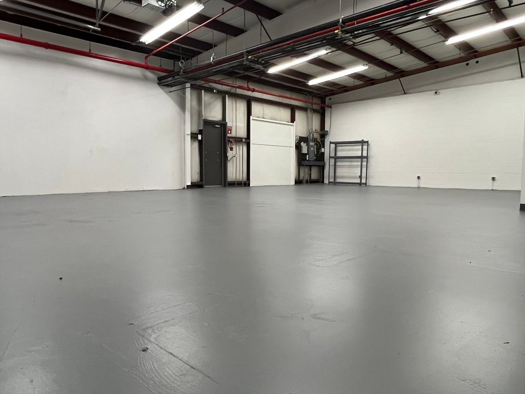 Garage, Interior