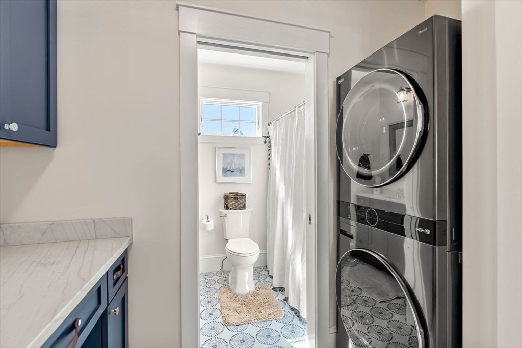 Bathroom, Interior, Utility Closets, Washer