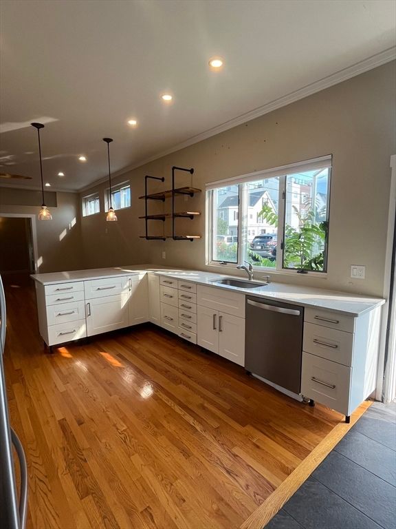 Interior, Kitchen, Pendant Lights, Recessed Lighting, Wood Texture Flooring