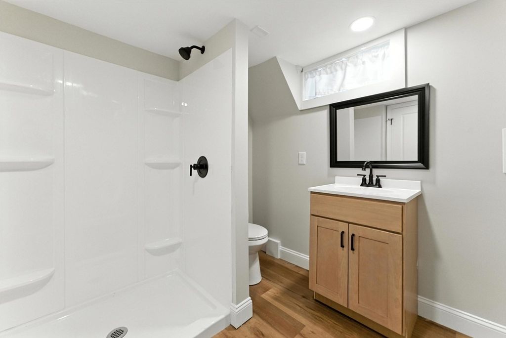 Bathroom, Interior, Recessed Lighting, Wood Texture Flooring