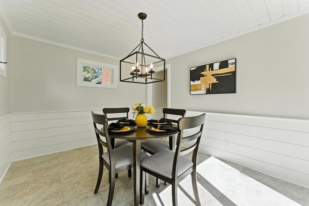 Dining room, Interior, Pendant Lights