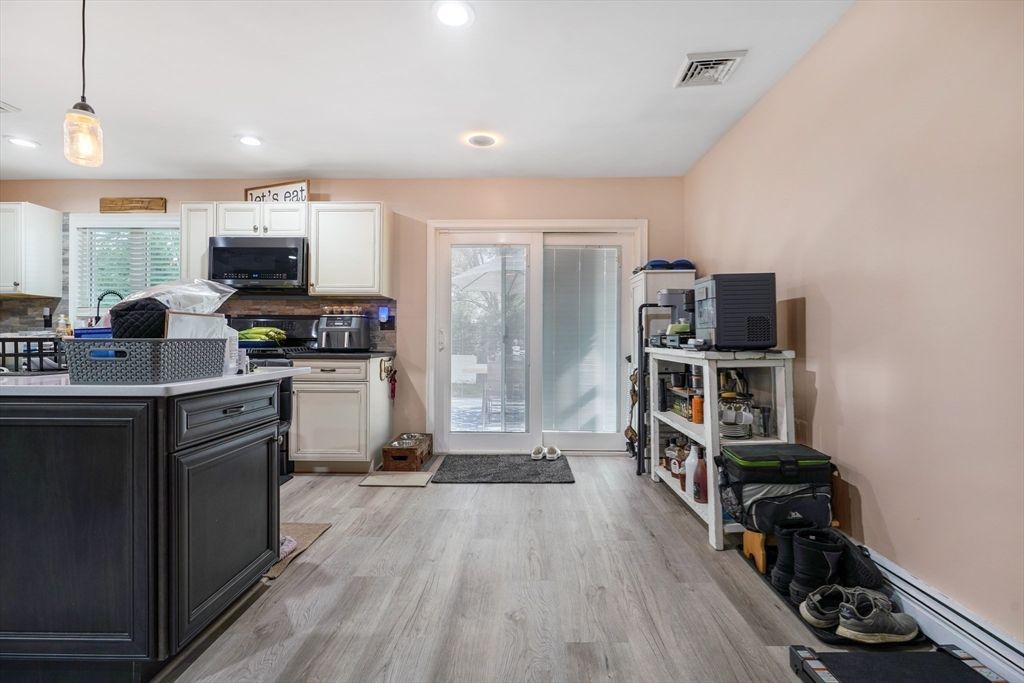 Interior, Kitchen, Pendant Lights, Recessed Lighting, Wood Texture Flooring
