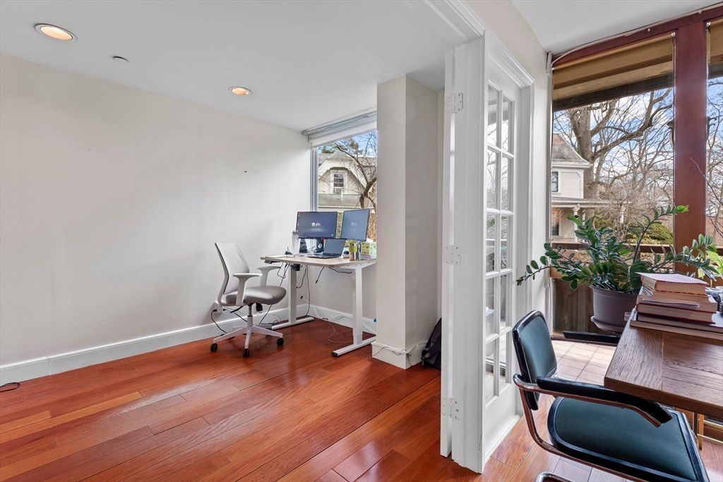 Home Office, Interior, Recessed Lighting, Wood Texture Flooring
