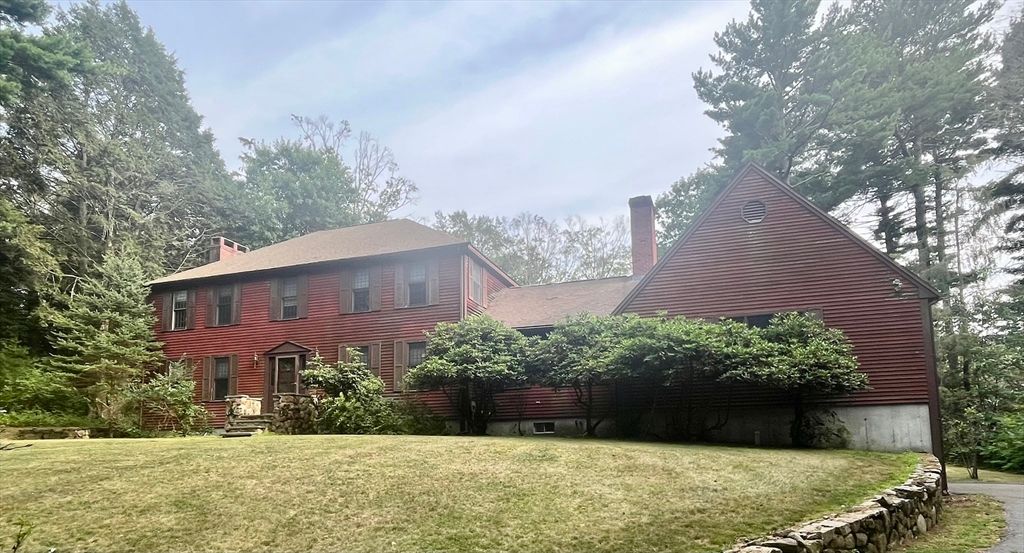 Backyard, Exterior, Facade, Log Home