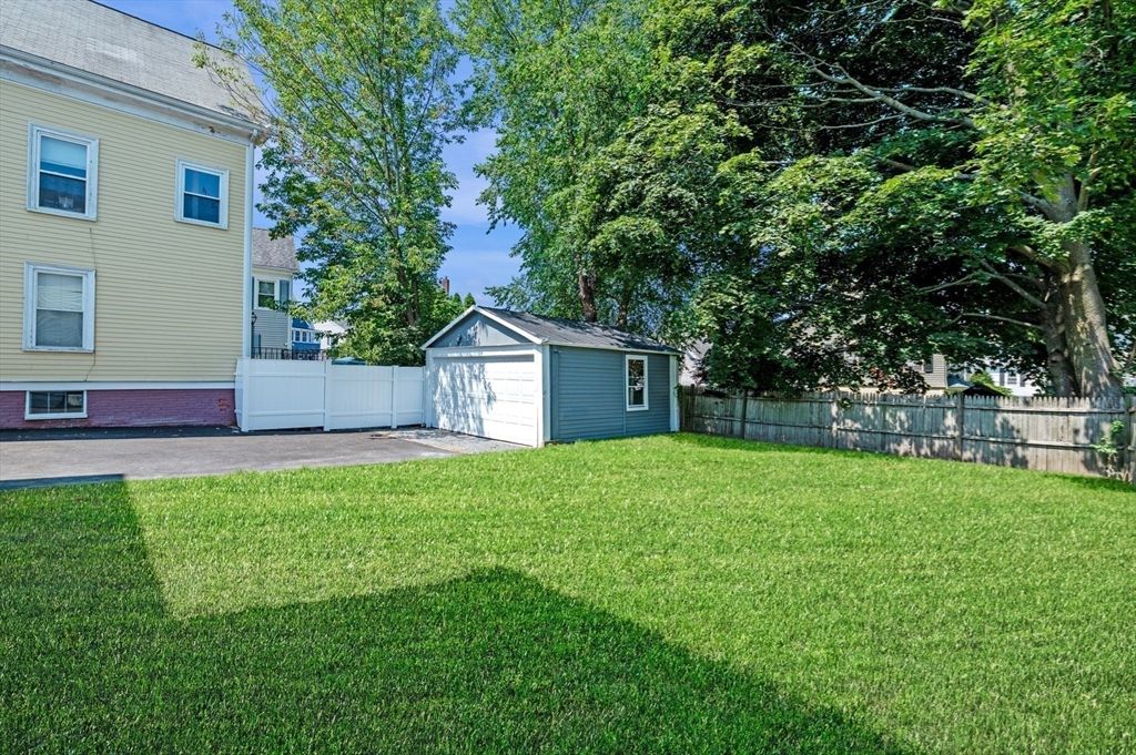 Backyard, Detached Garage, Exterior