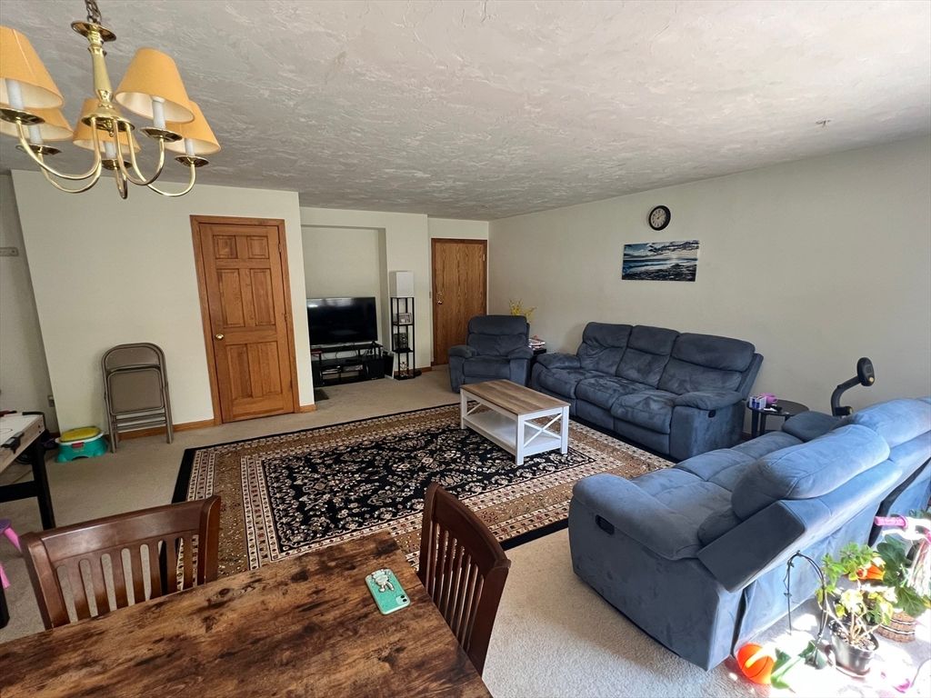 Chandelier, Dining room, Interior, Living room