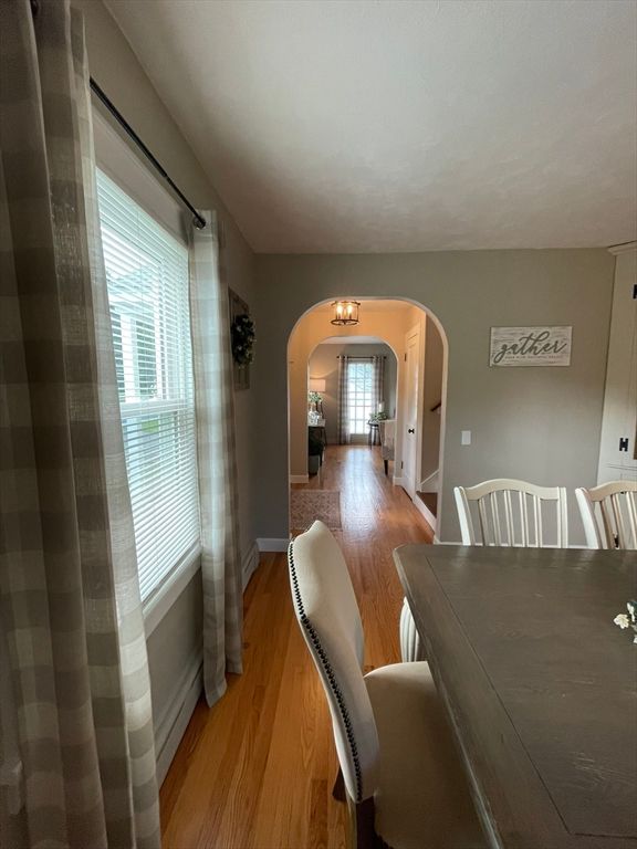 Dining room, Interior, Wood Texture Flooring