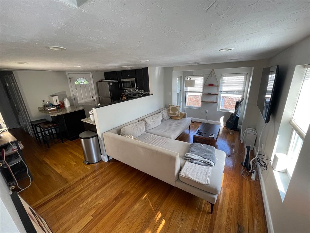 Dining room, Interior, Kitchen, Living room, Recessed Lighting, Wood Texture Flooring