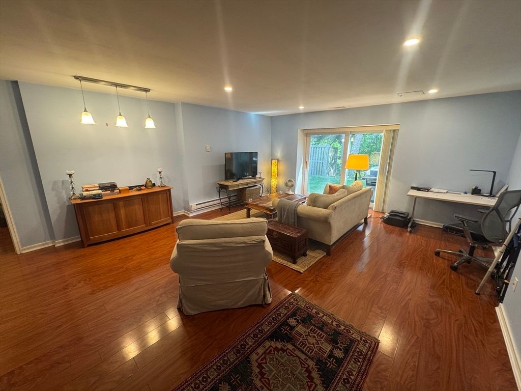 Home Office, Interior, Living room, Pendant Lights, Recessed Lighting, Wood Texture Flooring