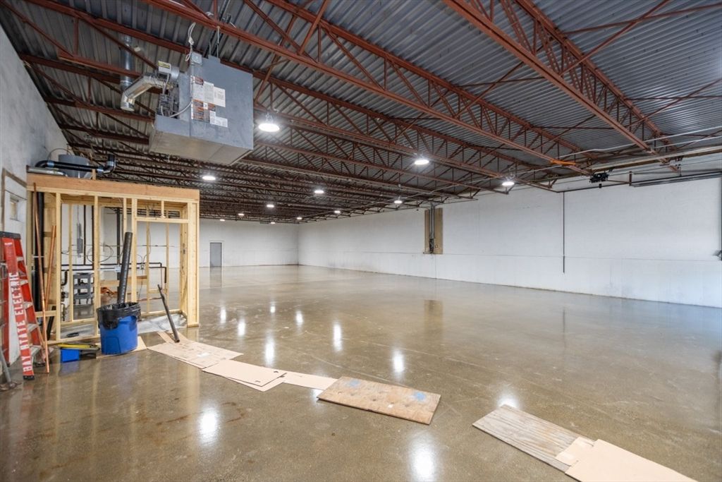 Garage, Interior, Recessed Lighting