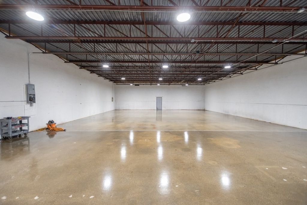Garage, Interior, Recessed Lighting