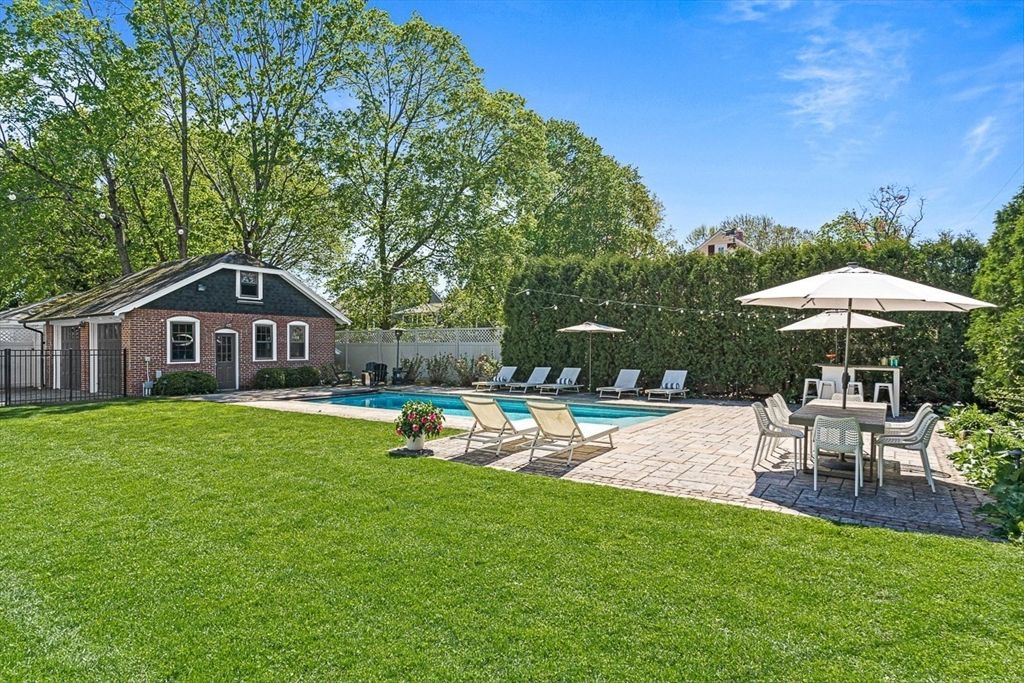 Backyard, Exterior, Pool