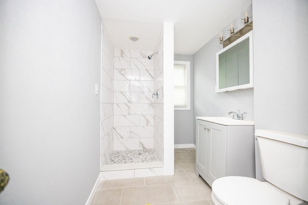 Bathroom, Interior, Marble Walls