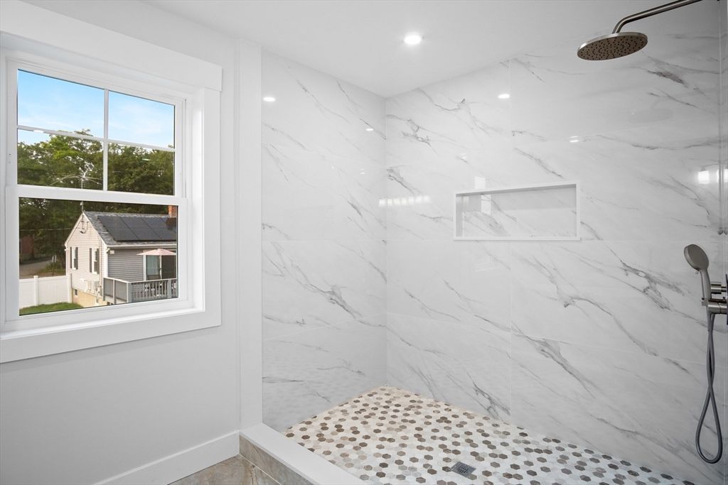 Bathroom, Interior, Marble Walls, Recessed Lighting