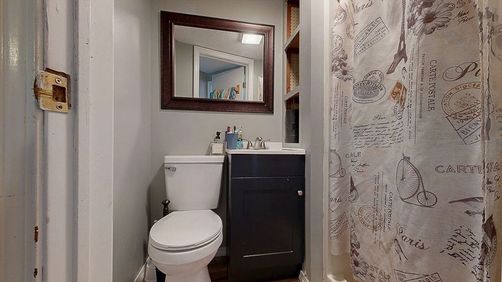 Bathroom, Interior