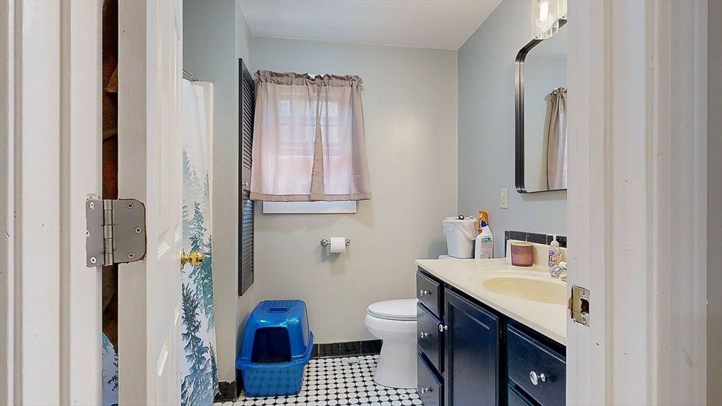 Bathroom, Interior