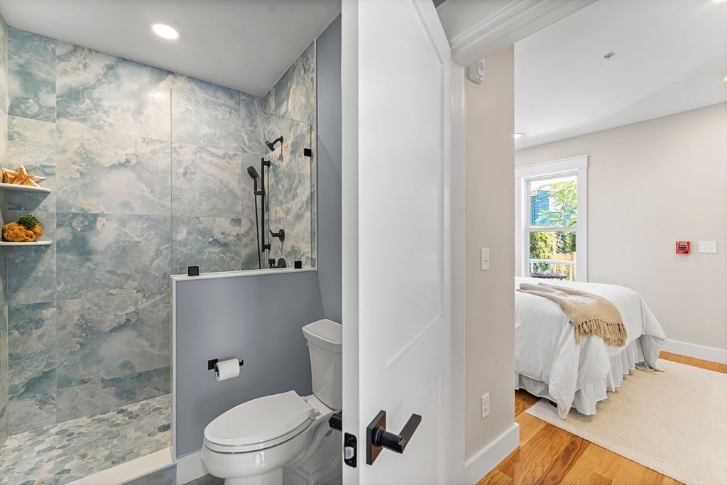 Bathroom, Bedroom, Interior, Recessed Lighting, Wood Texture Flooring