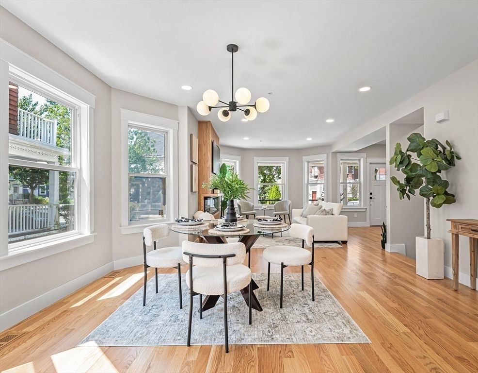Dining room, Interior, Living room, Pendant Lights, Recessed Lighting, Wood Texture Flooring