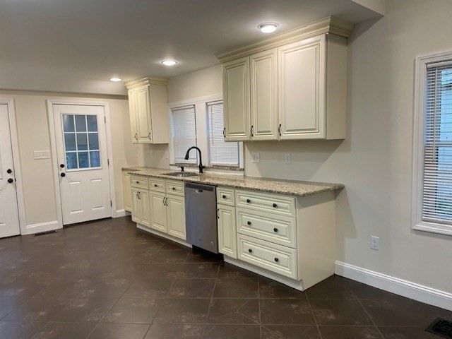 Interior, Kitchen, Recessed Lighting