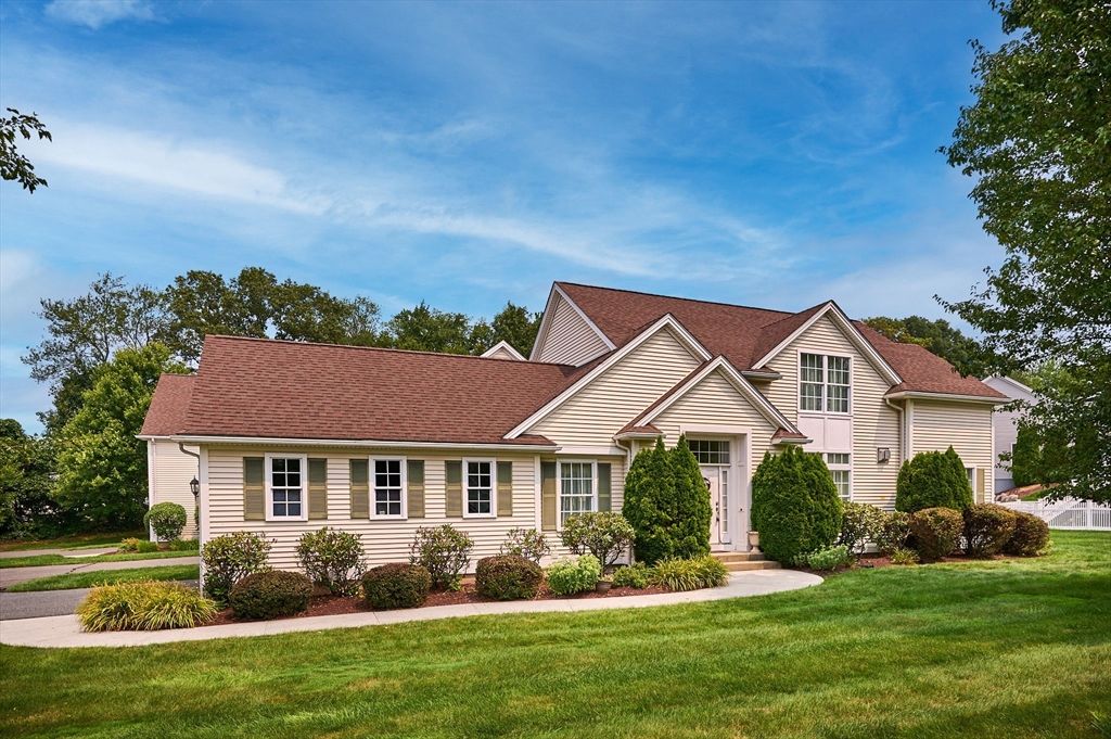 Backyard, Exterior, Facade, Farmhouse
