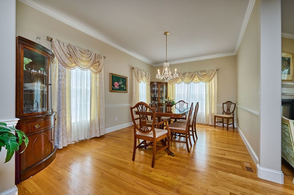 Chandelier, Dining room, Interior, Wood Texture Flooring